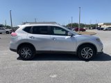 Used 2014 Nissan Rogue SL image 2
