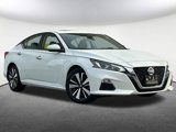 Used 2022 Nissan Altima 2.5 SV w/ SV Premium Package image 2
