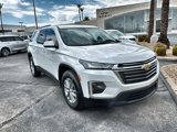 Used 2023 Chevrolet Traverse LT image 2