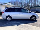 Used 2007 Toyota Sienna XLE image 2