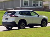 Used 2023 Nissan Rogue SV w/ SV Premium B Package image 5