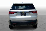 Used 2022 Chevrolet Traverse LS image 4