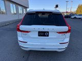 Certified 2022 Volvo XC60 B5 Inscription w/ Climate Package image 4