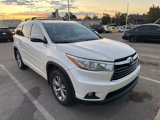 Used 2015 Toyota Highlander XLE image 2