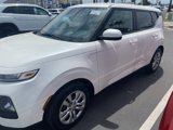 Used 2021 Kia Soul LX image 2