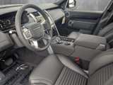 New 2025 Land Rover Discovery S image 3