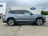 Used 2024 Volkswagen Atlas SE w/ Panoramic Sunroof Package image 4