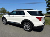 Used 2022 Ford Explorer XLT w/ Equipment Group 202A image 3