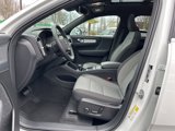 Certified 2025 Volvo XC40 B5 Core image 4