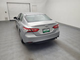 Used 2018 Toyota Camry LE image 6