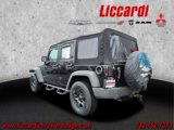 Used 2015 Jeep Wrangler Unlimited Rubicon image 4