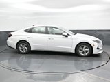 Used 2023 Hyundai Sonata SE image 3