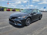 Used 2024 Toyota Camry SE image 4