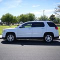 Used 2017 GMC Terrain SLT image 3
