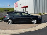 Used 2022 Toyota Corolla LE image 2