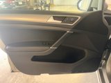 Used 2016 Volkswagen Golf SE image 6