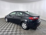 Used 2016 Kia Forte LX image 4