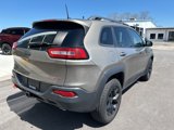 Used 2017 Jeep Cherokee Trailhawk image 4