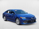 Used 2018 Toyota Camry LE image 3