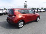 Used 2022 Kia Soul LX w/ Technology Package image 2