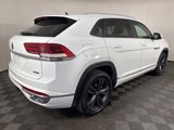 Used 2020 Volkswagen Atlas Cross Sport SE w/ Panoramic Sunroof Package image 3