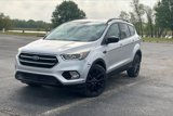 Used 2017 Ford Escape SE w/ SE Sport Appearance Package image 2