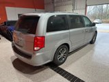 Used 2017 Dodge Grand Caravan SXT w/ Rear Park Assist Package image 3