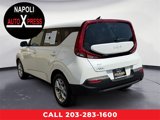 Used 2022 Kia Soul LX w/ Technology Package image 5