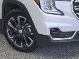Used 2022 GMC Terrain SLT w/ Infotainment Package II image 3