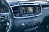 Used 2017 Kia Sorento LX w/ LX Convenience Package image 6