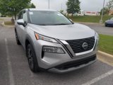 Used 2023 Nissan Rogue SV image 2