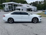 Used 2021 Volkswagen Passat 2.0T SE image 2