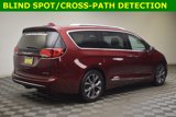 Used 2017 Chrysler Pacifica Limited image 5