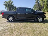 Used 2018 Nissan Titan SV w/ SV Convenience Package image 2