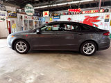 Used 2018 Ford Fusion SE image 2