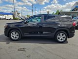 Used 2024 GMC Terrain SLE image 3