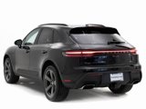 Certified 2023 Porsche Macan image 3