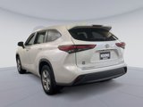Used 2021 Toyota Highlander LE image 4