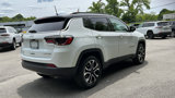 Used 2022 Jeep Compass Limited image 3