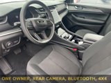 Used 2023 Jeep Grand Cherokee Laredo image 3