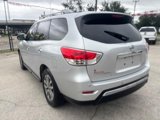Used 2014 Nissan Pathfinder SV image 3