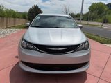 Used 2023 Chrysler Voyager LX image 2