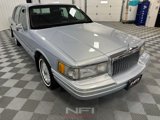 Used 1994 Lincoln Town Car Signature image 5
