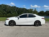 Used 2018 Toyota Camry SE image 2
