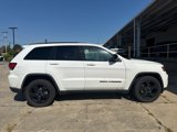 Used 2019 Jeep Grand Cherokee Laredo image 4