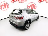 Used 2018 Jeep Compass Latitude image 3