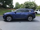 Used 2023 Nissan Rogue SV image 2