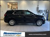 Used 2023 Chevrolet Equinox LT image 2