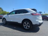 Used 2022 Ford Edge SEL w/ Convenience Package image 5