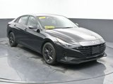 Used 2023 Hyundai Elantra SEL image 2